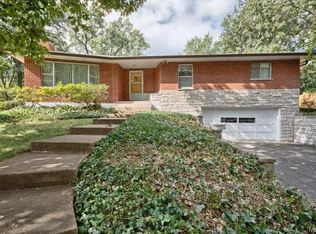 9726 Greenwood Ter, Saint Louis, MO