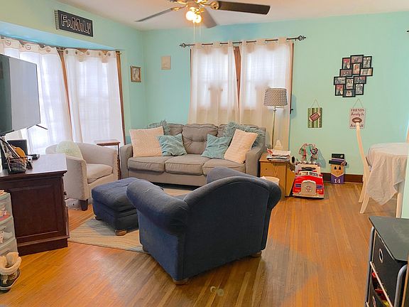 4th image of 1307 Academy Ave