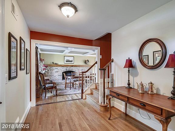 4th image of 8408 Tuckerman Ln