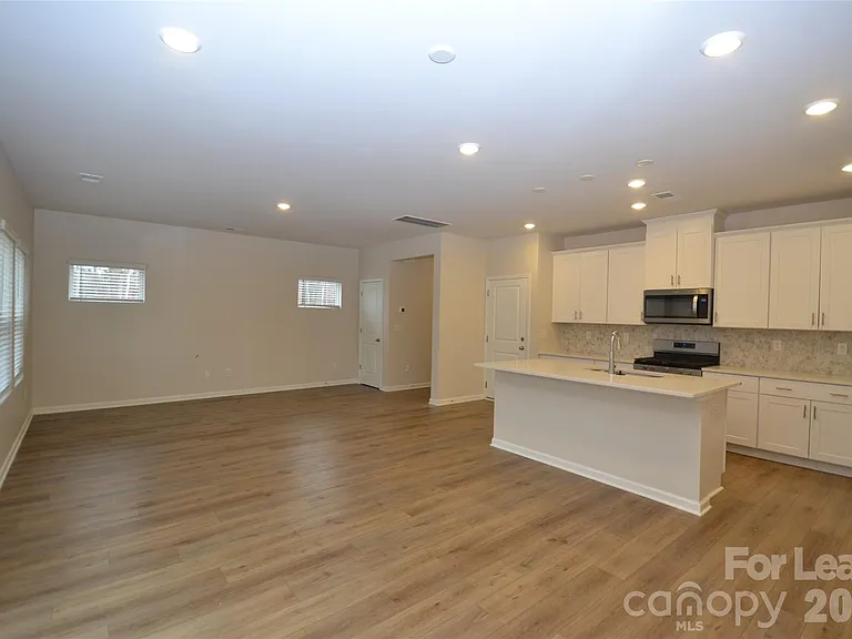 182 Guardian Gate Dr — Photo 7