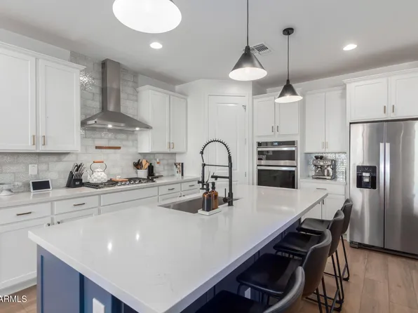 638 W LOWELL Drive, San Tan Valley, AZ 85140