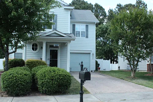 122 Singer Way Photo 1