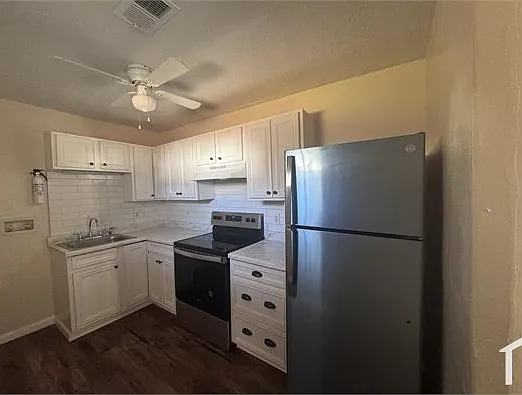 557 Simmons St NW #B — Photo 13