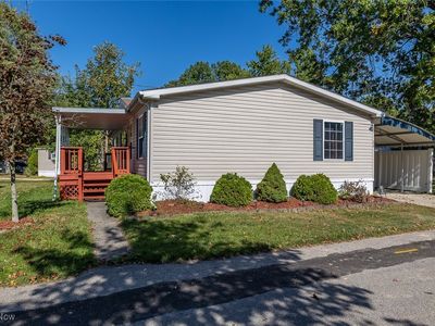 26 Van Ess Dr, Olmsted Falls, OH, 44138