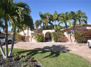 559 105th Ave N, Naples, FL 34108