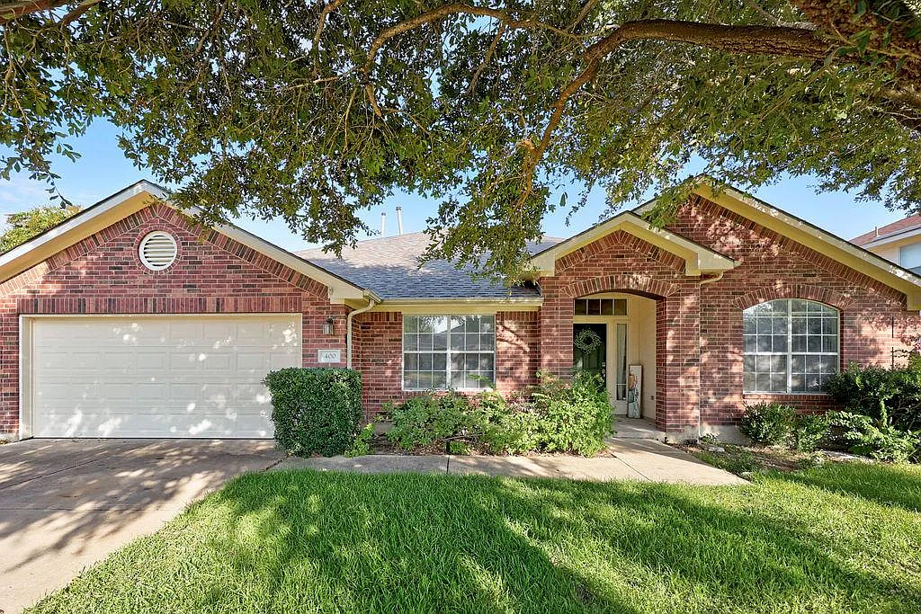 4 bed, 2.0 bath, 2533 sqft, $2,400 — Photo 4