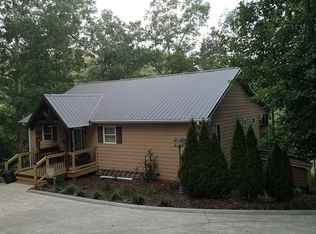 200 Reed Creek Heights Dr, Hartwell, GA 30643