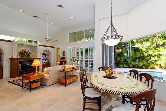 Eating area overlooks pool