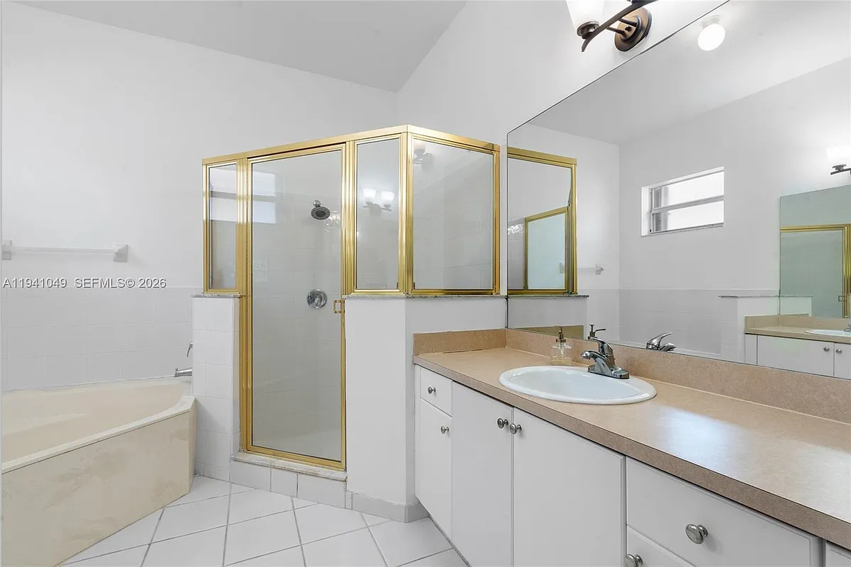 Building Photo - 2630 Dunwoodie Pl