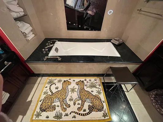 Rented by ConquestAdvisors | media 24