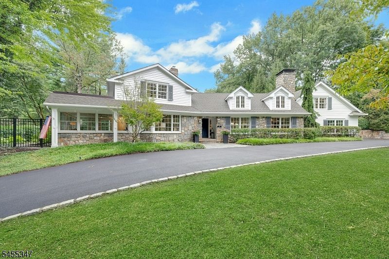 1st image of 73 Treadwell Ave