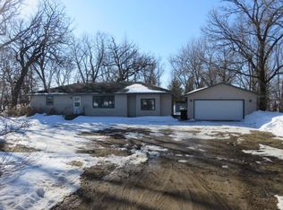 16613 320th St, New Prague, MN 56071