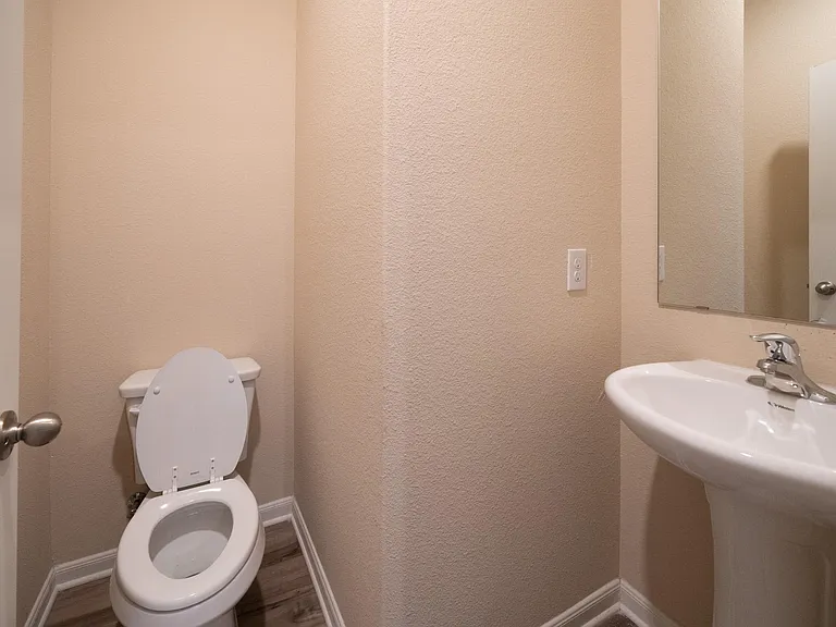 128 Emma Dr — Photo 30