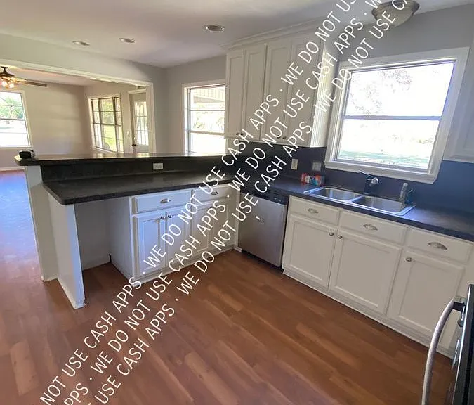 235 Chapmon Rd — Photo 10