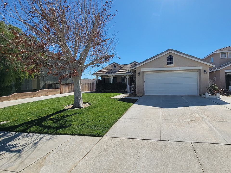 1st image of 3632 Banyon Ct