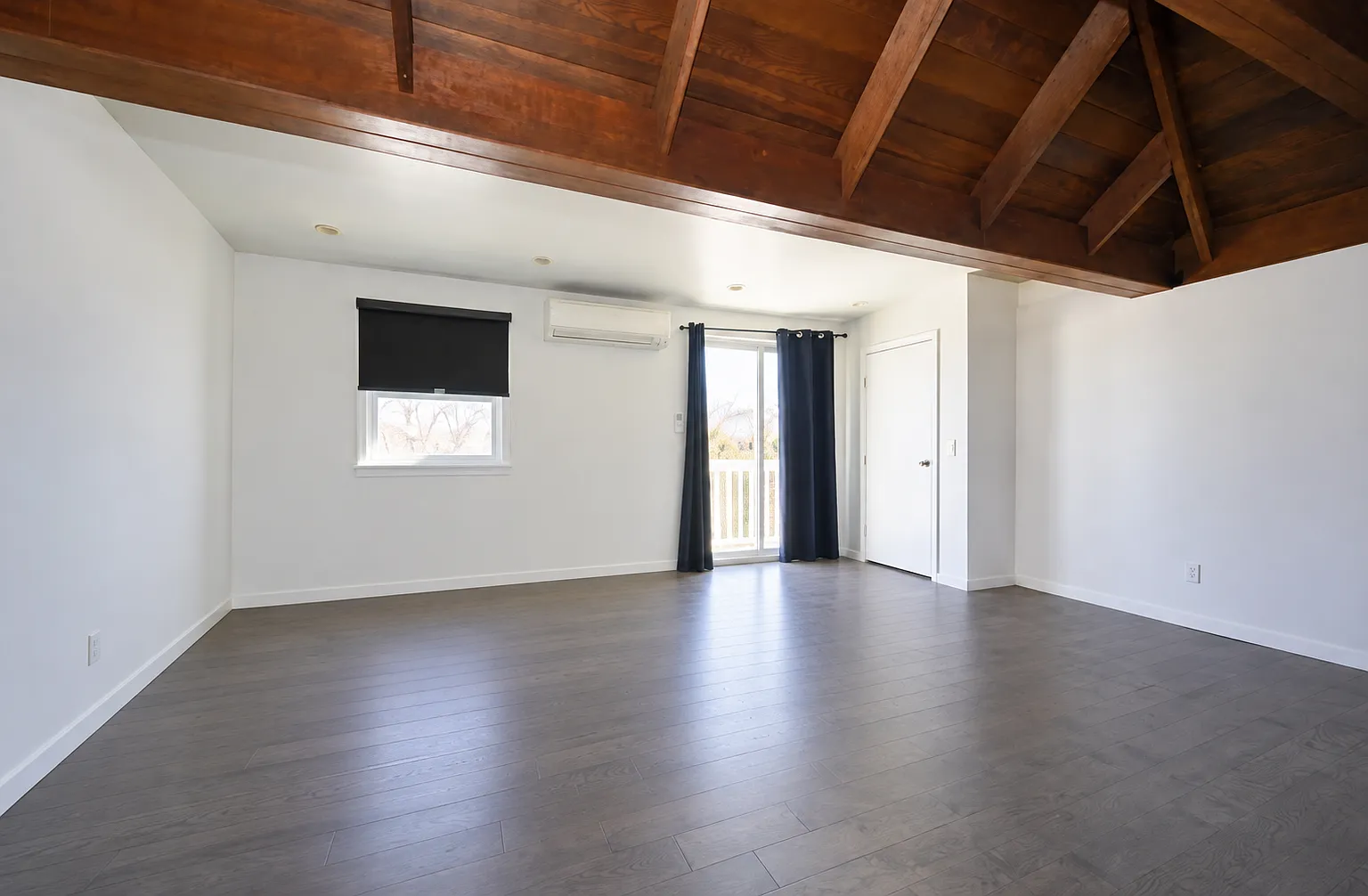 Studio, 650 sqft, $2,000 — Photo 3