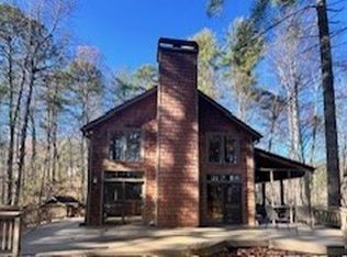 572 Nichols Branch Ln, Clayton, GA 30525