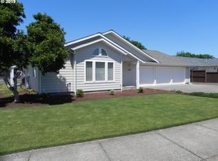 1492 W 13th Ave, Junction City, OR 97448