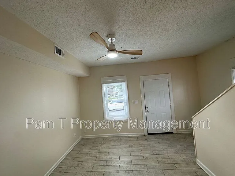 814 Ott St — Photo 4