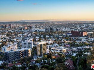 8666 Hollywood Blvd, Los Angeles, CA 90069