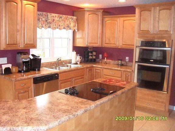 5th image of 220 Whispering Ln