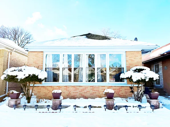 5910 N Kimball Ave, Chicago, IL 60659