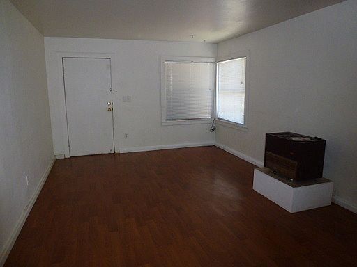 5th image of 120A W 3rd St
