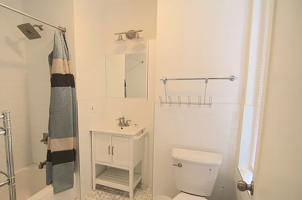 Rented by Compass | media 29