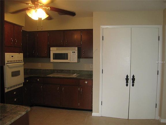 3rd image of 4526 Wayfarer Pl