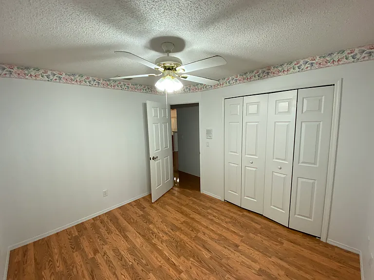 710 Harvard Ct — Photo 7