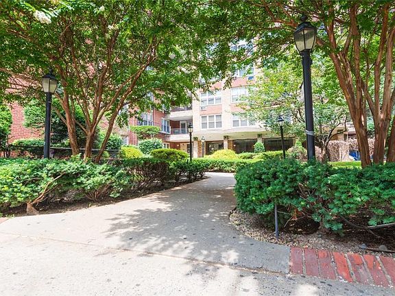 3rd image of 9411 59th Ave APT E21