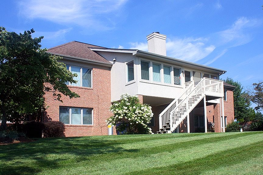2nd image of 1099 Deerfield Dr