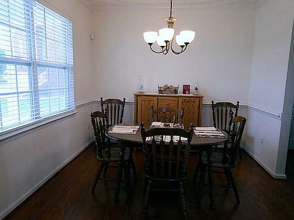 2nd image of 4003 Meadows Ct