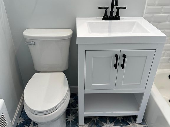 5th image of 87 Winthrop Shore Dr #6