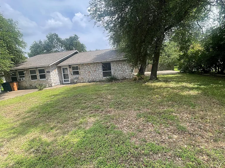 8413 Slant Oak Dr — Photo 1