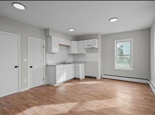 22 Richmond St #1, Blackstone, MA 01504