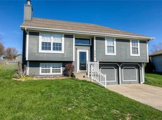 308 NE 103rd St, Kansas City, MO 64155