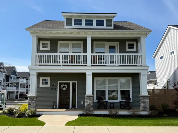 406 W Leland Dr, Whitehall, MI 49461