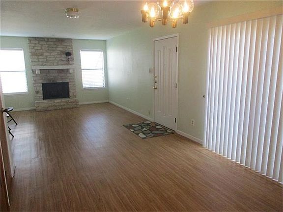 Living / Dining combo. Home is 1000 sq feet of living spac