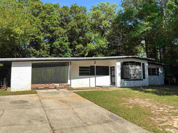 4518 Deauville Way, Pensacola, FL 32505