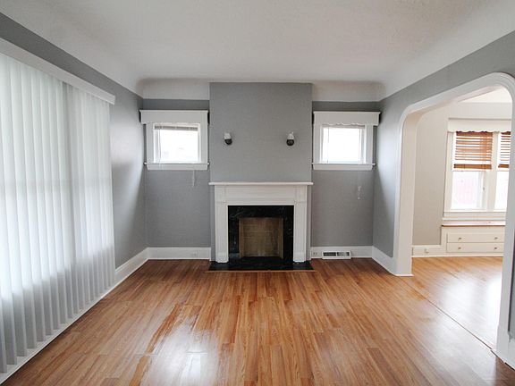 4th image of 11903 Browning Ave