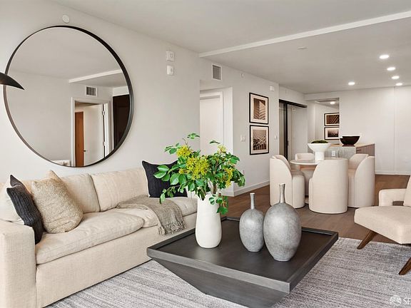 4th image of 2525 Van Ness Ave #202