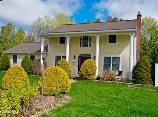 215 W 5th Ave, Johnstown, NY 12095