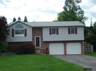 2862 Stillmeadow Ln, York, PA 17404