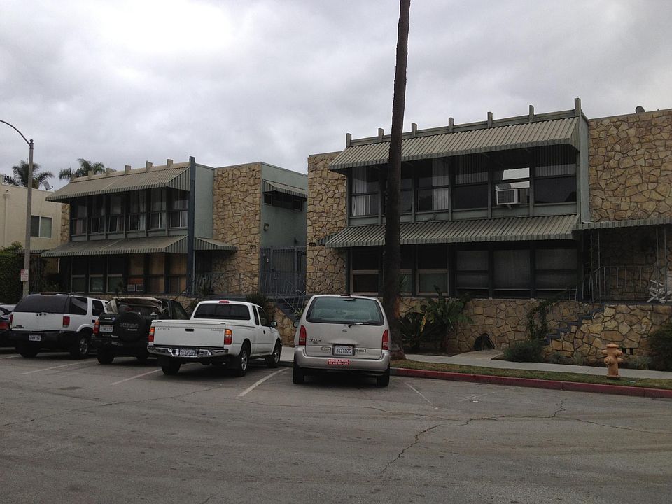 1st image of 436 Cedar Ave Unit 6