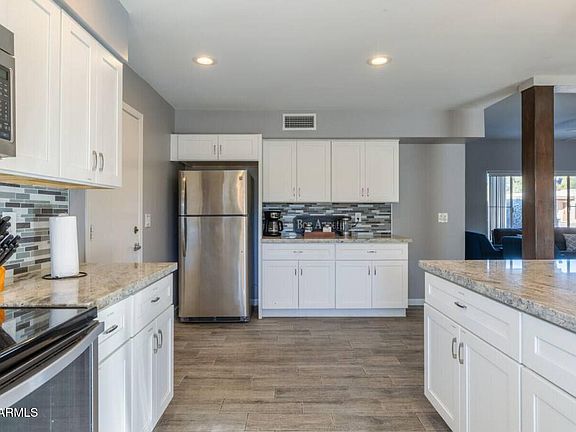 3rd image of 6421 E CAMINO DE LOS RANCHOS --