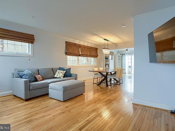 5th image of 3123 Tilden Dr
