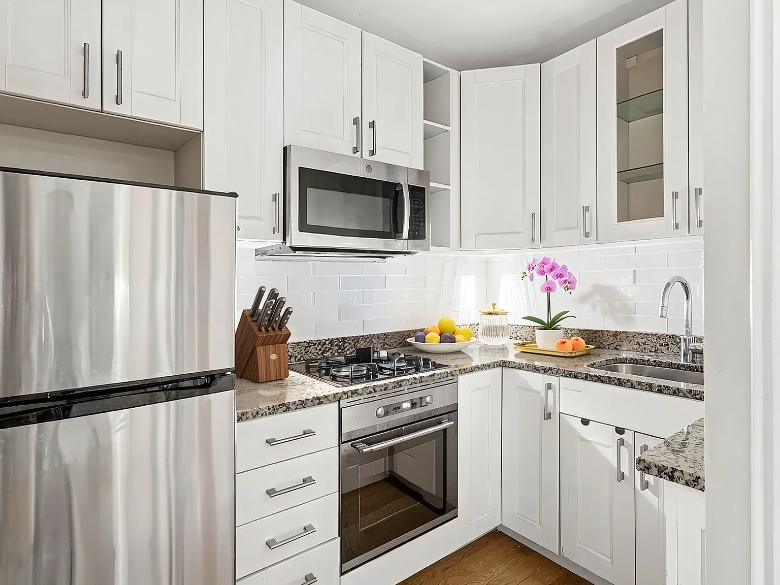 1 bed, 600 sqft, $3,500 — Photo 2