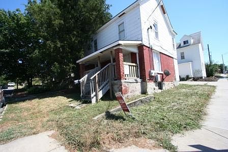 1st image of 31 7th A&b St