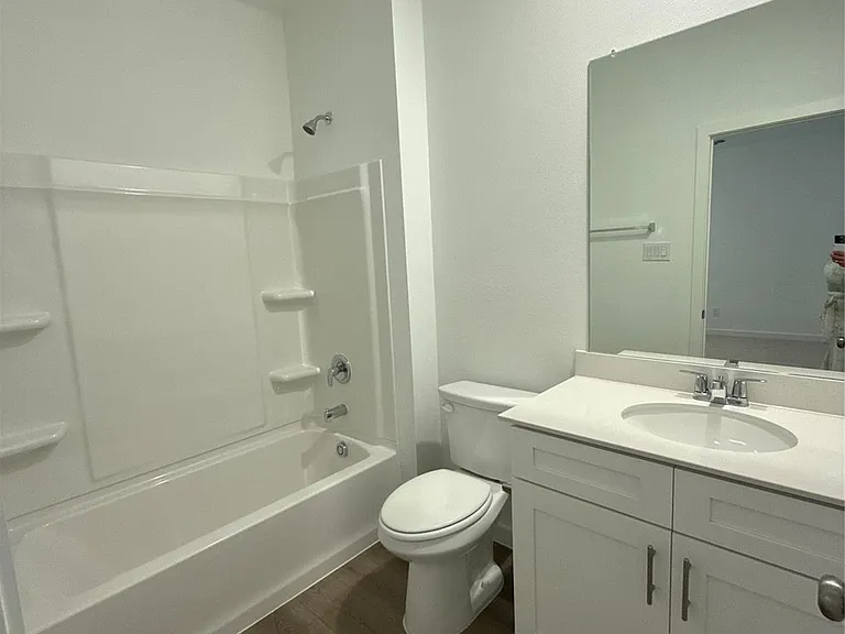 7621 Dakota Dr — Photo 6